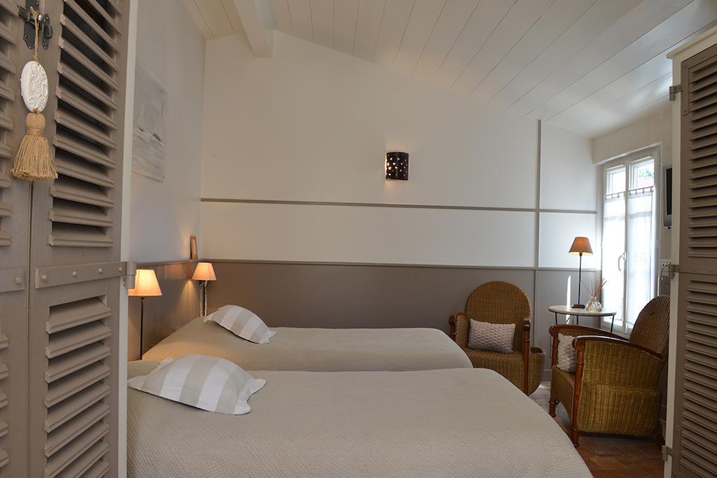 Hotel Les Bois Flottais Le Bois-Plage-en-Ré Quarto foto